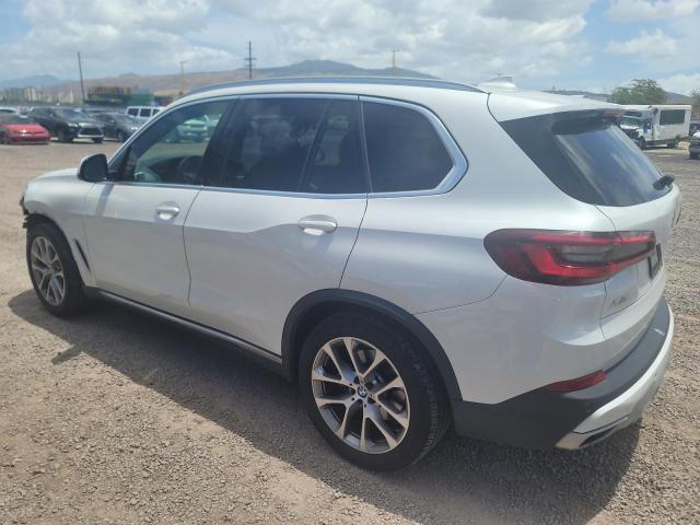 5UXCR4C09M9H04688 - 2021 BMW X5 SDRIVE 40I WHITE photo 2