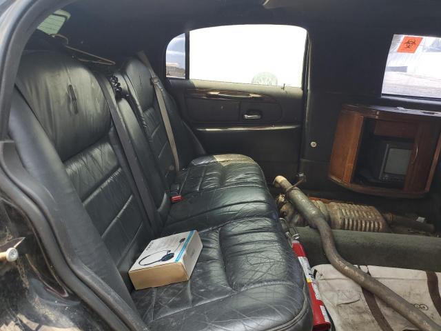 1L1FM81W8XY710157 - 1999 LINCOLN TOWN CAR EXECUTIVE შავი ფოტო 10