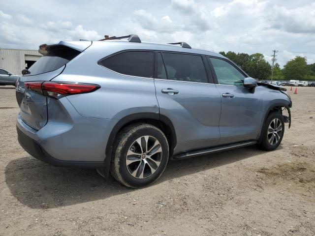 5TDGZRAH3LS029166 - 2020 TOYOTA HIGHLANDER XLE Blau Foto 3