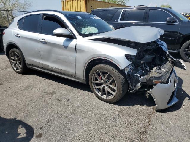 ZASPAKBN7K7C37490 - 2019 ALFA ROMEO STELVIO TI SILVER photo 4