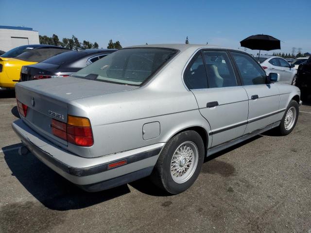 WBAHD2319LBF67775 - 1990 BMW 535 I AUTOMATIC SILVER photo 3