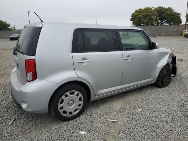 JTLZE4FE2FJ076846 - 2015 TOYOTA SCION XB SILVER photo 3