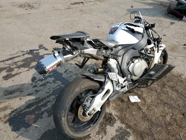 JH2SC57024M002695 - 2004 HONDA CBR1000 RR SILVER photo 4