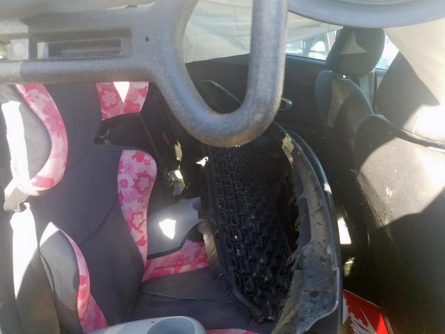 KNDJN2A28F7236431 - 2015 KIA SOUL  photo 6