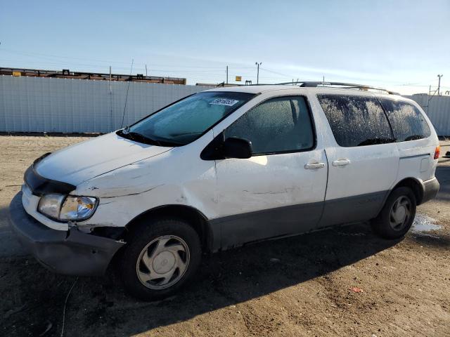 4T3ZF13C2YU256391 - 2000 TOYOTA SIENNA CE LE WHITE photo 1