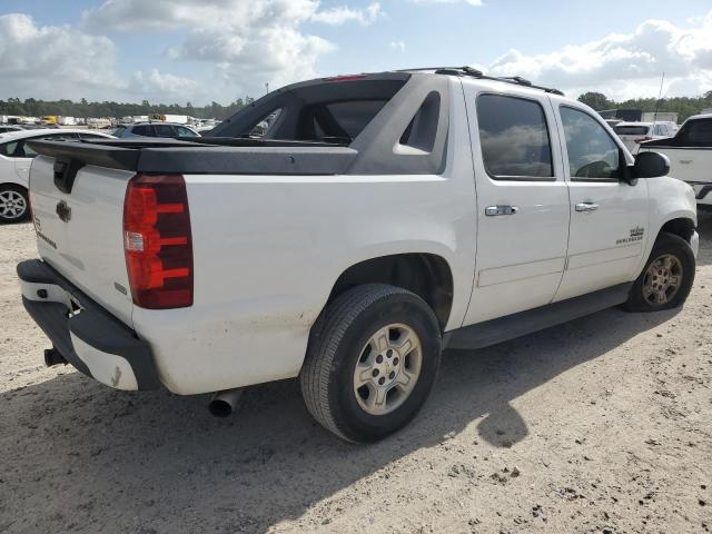 3GNMCEE07BG393421 - 2011 CHEVROLET AVALANCHE LS WHITE photo 3