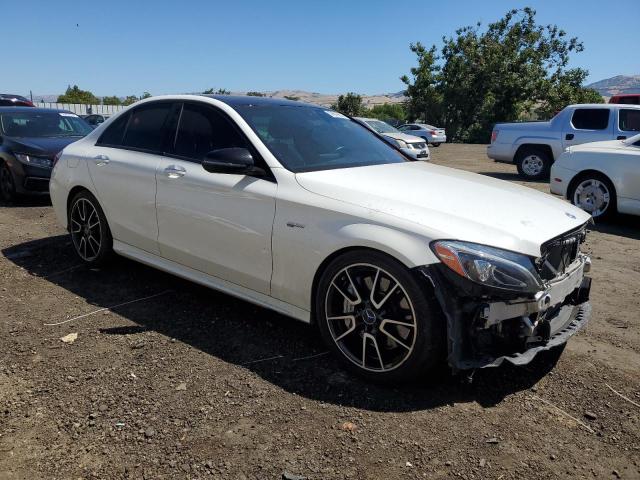 55SWF6EB5JU257081 - 2018 MERCEDES-BENZ C 43 4MATIC AMG WHITE photo 4