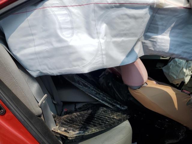 2T1BURHE4GC618973 - 2016 TOYOTA COROLLA L RED photo 10