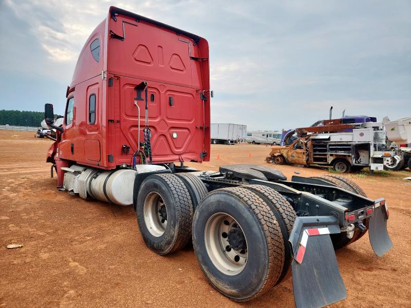 3AKJHHDV6LSLZ3665 - 2020 FREIGHTLINER CASCADIA 1 RED photo 3
