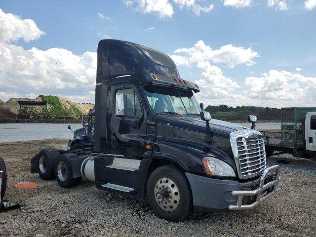 2014 FREIGHTLINER CASCADIA 1, 