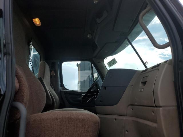 1FUJGEDR1HLHZ7967 - 2017 FREIGHTLINER CASCADIA 1 BLACK photo 5