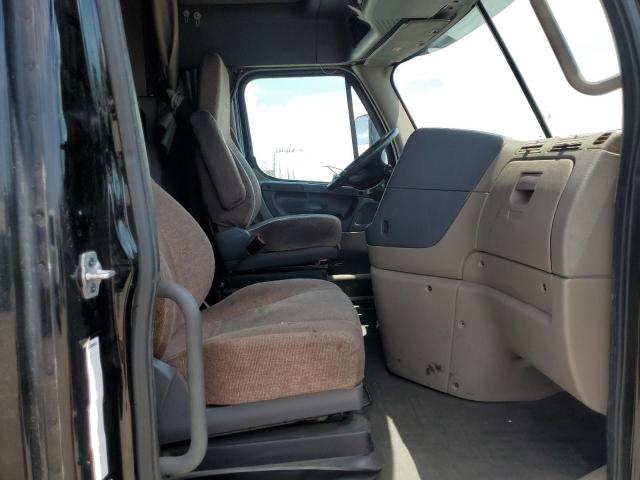 1FUJGLDR1HLJG4284 - 2017 FREIGHTLINER CASCADIA 1 黑色 照片 5