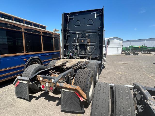 1FUJGLD69GLGW6598 - 2016 FREIGHTLINER CASCADIA 1 BLACK photo 4