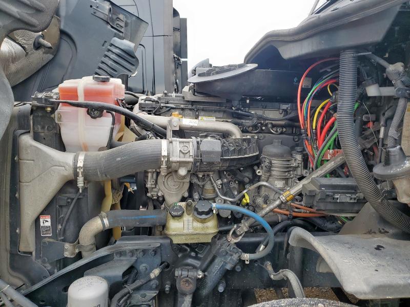 3AKJGED64GDHA6795 - 2016 FREIGHTLINER CASCADIA 1 BLACK photo 7