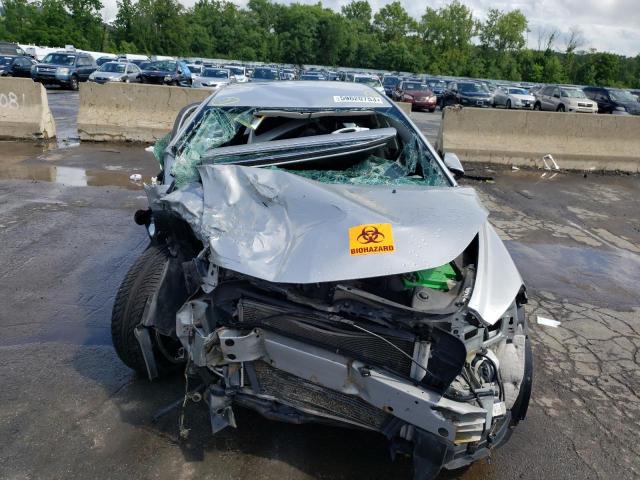 1G1ZC5E02CF100633 - 2012 CHEVROLET MALIBU 1LT SILVER photo 5