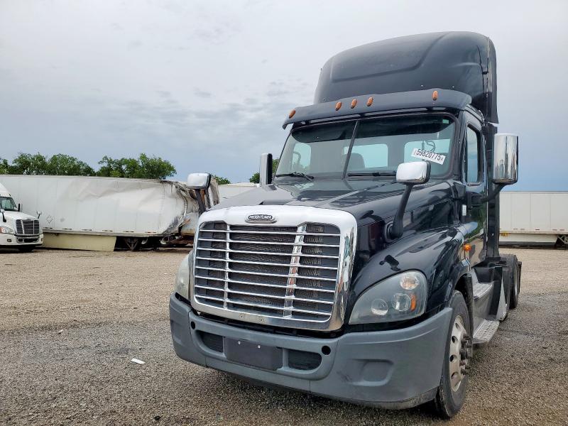 1FUJGEDR3HLHZ7985 - 2017 FREIGHTLINER CASCADIA 1 BLACK photo 2