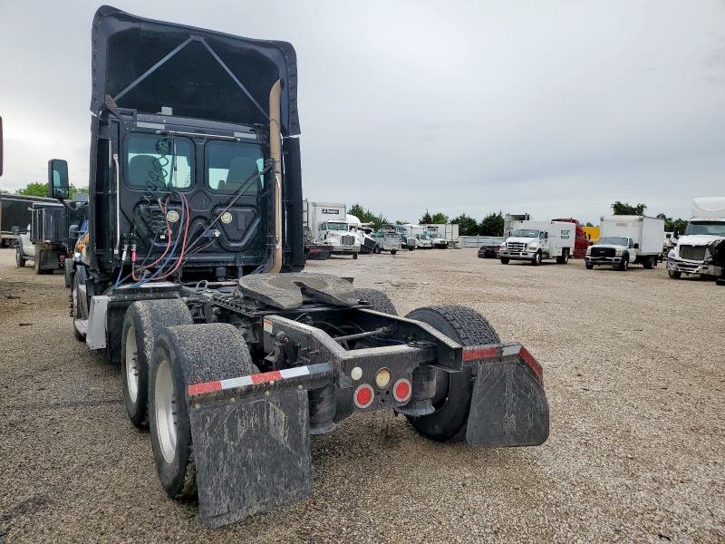 1FUJGEDR3HLHZ7985 - 2017 FREIGHTLINER CASCADIA 1 BLACK photo 3