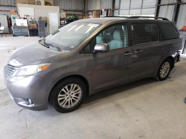 2014 TOYOTA SIENNA XLE, 