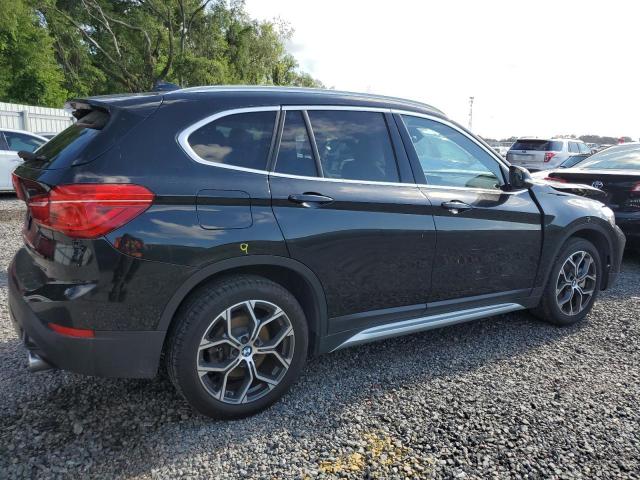 WBXJG7C03M5T70374 - 2021 BMW X1 SDRIVE28I BLACK photo 3