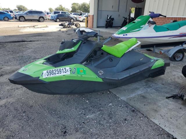 YDV59383D616 - 2016 YDV JET SKI TWO TONE photo 2