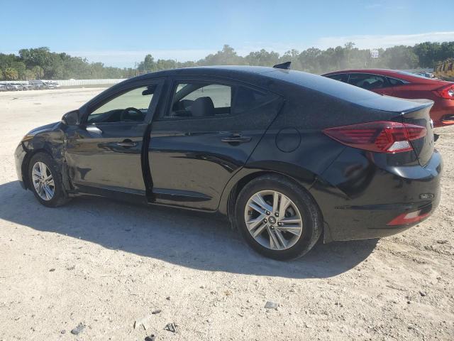 KMHD84LF6LU043137 - 2020 HYUNDAI ELANTRA SEL BLACK photo 2