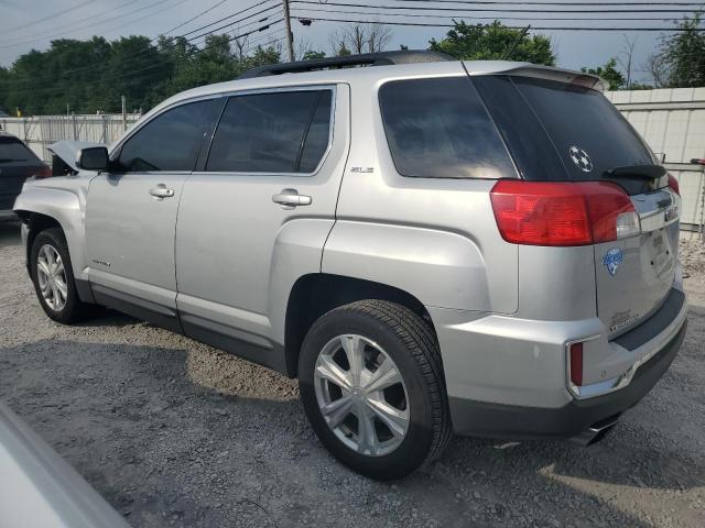 2GKFLTEK6H6323053 - 2017 GMC TERRAIN SLE SILVER photo 2