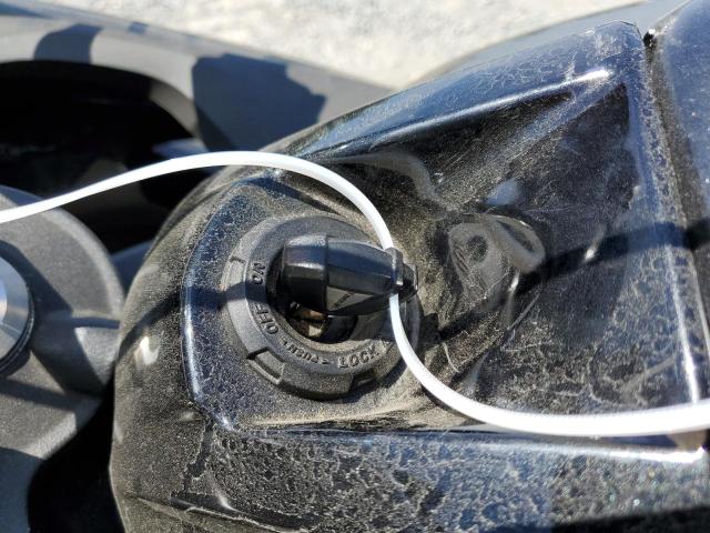 JKAEXEE13DDA10596 - 2013 KAWASAKI EX650 E BLACK photo 8