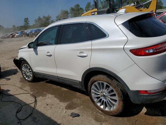 5LMCJ2A92FUJ46252 - 2015 LINCOLN MKC WHITE photo 2