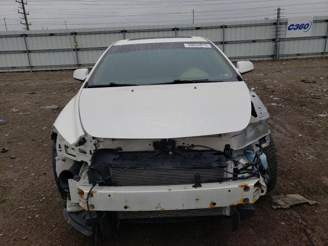 1G1ZE5E71BF207906 - 2011 CHEVROLET MALIBU LTZ أبيض صورة 5