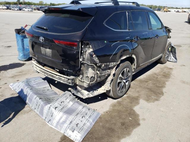 5TDGZRBH8NS170395 - 2022 TOYOTA HIGHLANDER XLE GRAY photo 4