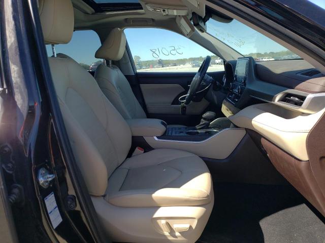 5TDGZRBH8NS170395 - 2022 TOYOTA HIGHLANDER XLE GRAY photo 5