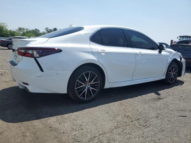 4T1G11AK9PU839967 - 2023 TOYOTA CAMRY SE NIGHT SHADE WHITE photo 3