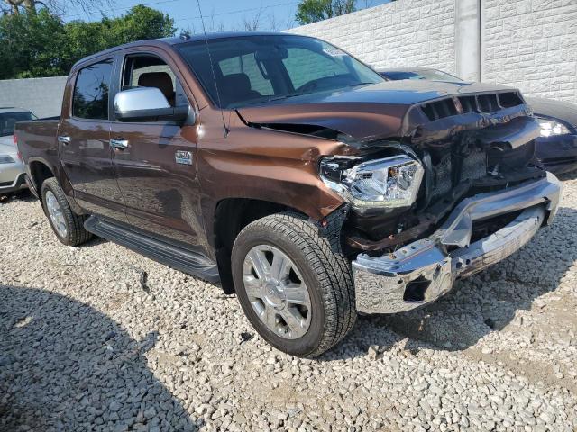 5TFAW5F15EX356720 - 2014 TOYOTA TUNDRA CREWMAX PLATINUM Braun Foto 4