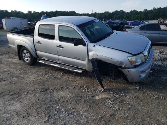 3TMJU62N07M047525 - 2007 TOYOTA TACOMA DOUBLE CAB PRERUNNER SILVER photo 4