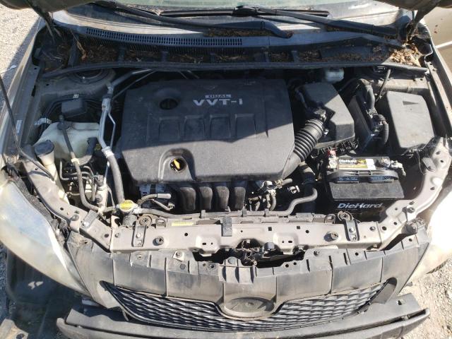 1NXBU4EE7AZ170712 - 2010 TOYOTA COROLLA LE BASE GOLD photo 11