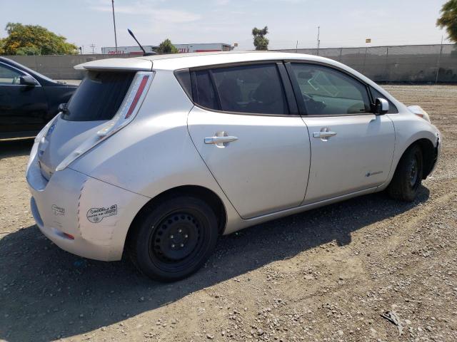 1N4AZ0CP7DC400456 - 2013 NISSAN LEAF S SILVER photo 3