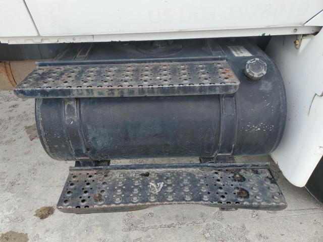 1HTMMAAM02H543465 - 2002 INTERNATIONAL 4000 4300 თეთრი ფოტო 9