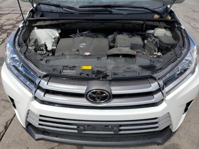 5TDBZRFH4KS915529 - 2019 TOYOTA HIGHLANDER LE WHITE photo 12