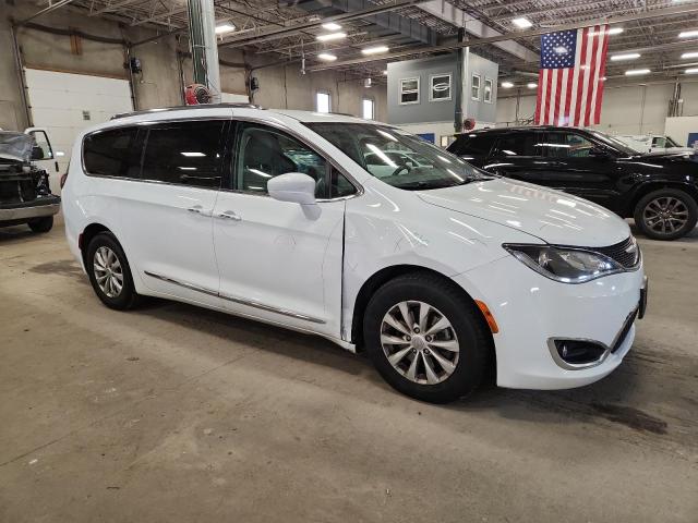 2C4RC1BG4JR142826 - 2018 CHRYSLER PACIFICA TOURING L WHITE photo 4