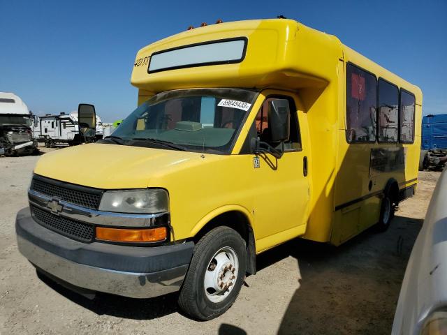 1GBJG31K181142188 - 2008 CHEVROLET EXPRESS G3 YELLOW photo 2