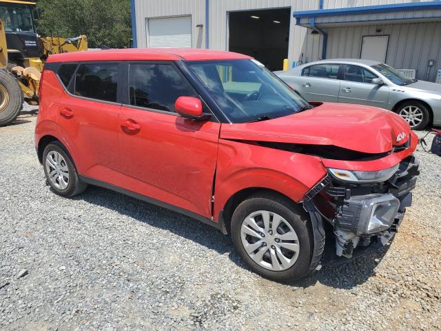 KNDJ23AU1N7156936 - 2022 KIA SOUL LX RED photo 4