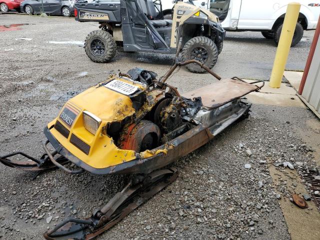 345003037 - 1978 SKI DOO SNOWMOBILE YELLOW photo 2