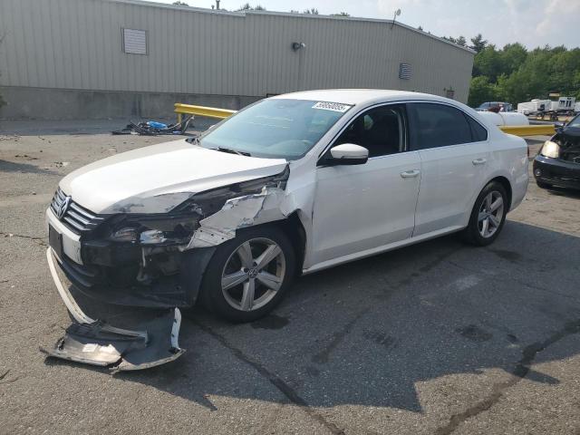 2013 VOLKSWAGEN PASSAT SE, null