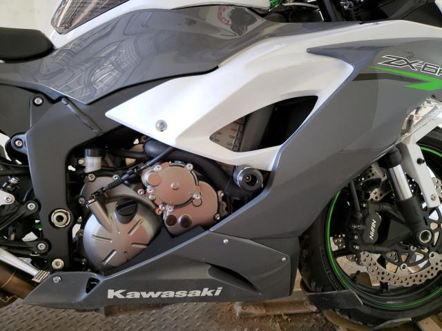 JKBZXJH10MA008787 - 2021 KAWASAKI ZX636 K WHITE photo 7