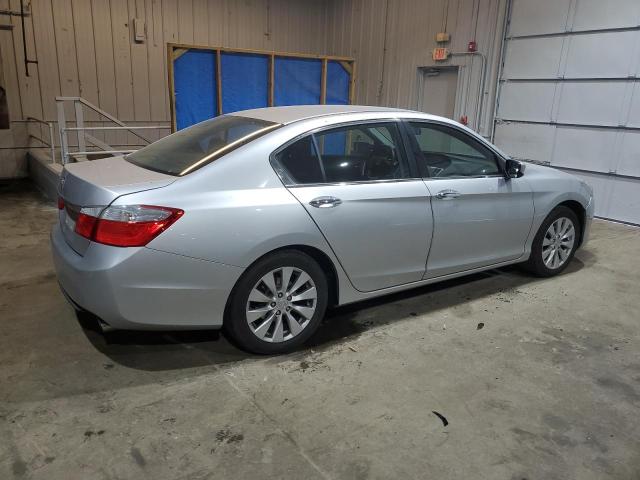 1HGCR2E34FA007619 - 2015 HONDA ACCORD LX SILVER photo 3