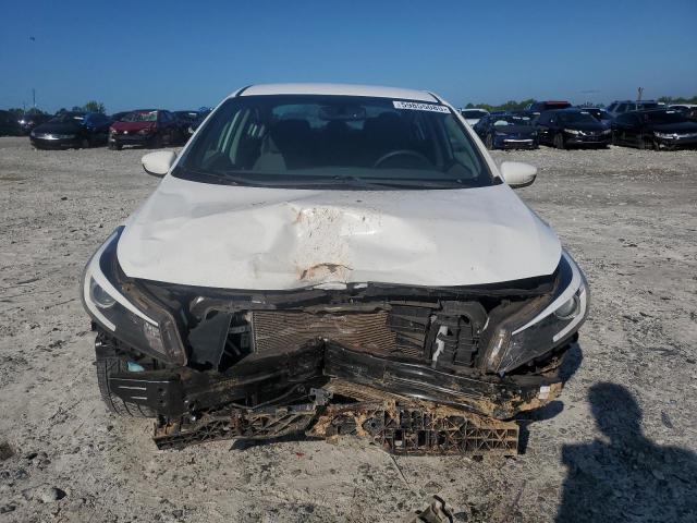 3KPFK4A75JE234344 - 2018 KIA FORTE LX WHITE photo 5