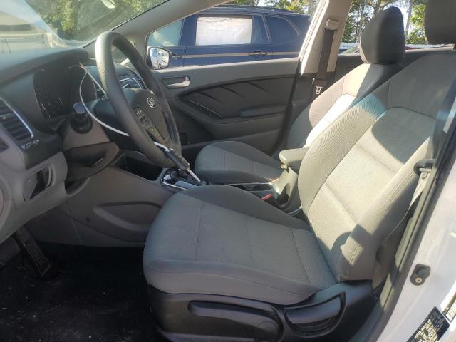 3KPFK4A75JE234344 - 2018 KIA FORTE LX WHITE photo 7