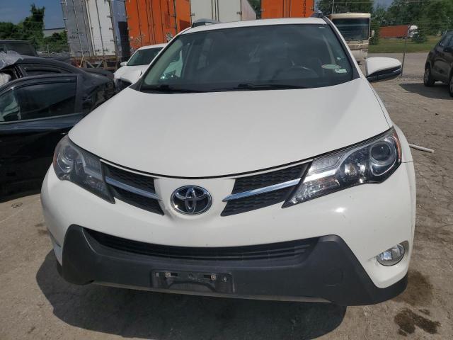 2T3WFREV5FW215640 - 2015 TOYOTA RAV4 XLE WHITE photo 5