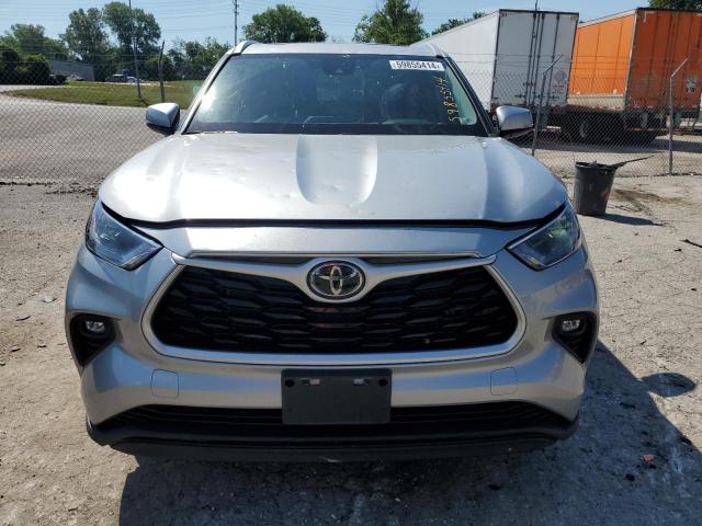 5TDGZRBH9NS191157 - 2022 TOYOTA HIGHLANDER XLE SILVER photo 5