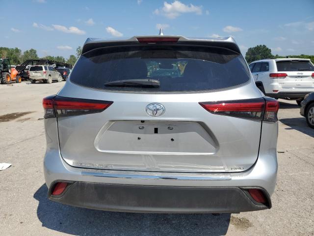 5TDGZRBH9NS191157 - 2022 TOYOTA HIGHLANDER XLE SILVER photo 6